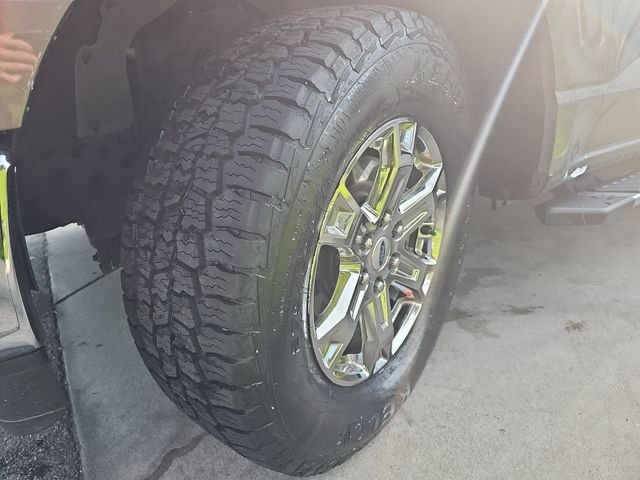 Used 2021 Gray Ford XLT image 29