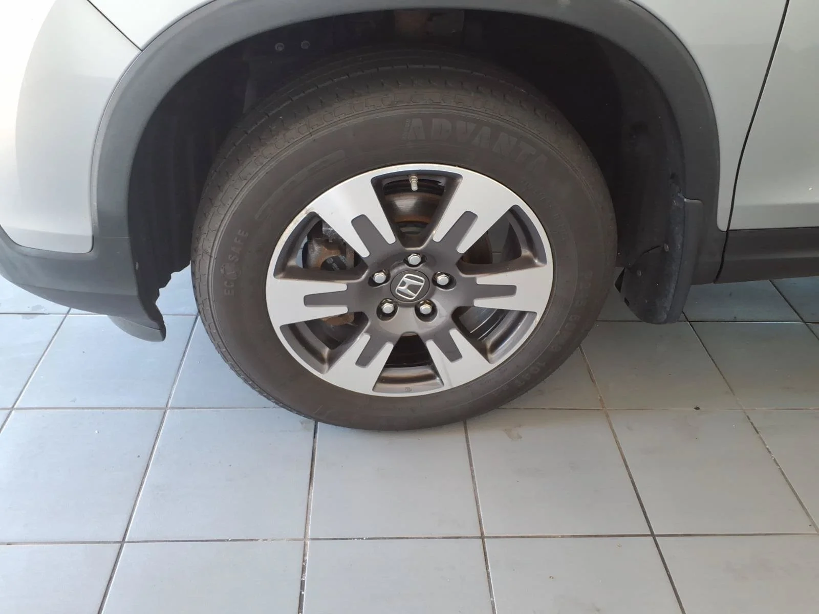 Used 2017 Lunar Silver Metallic Honda RTL-T image 9