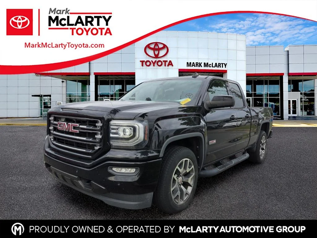 2017 GMC Sierra 4WD Double Cab Standard Box SLT's photo