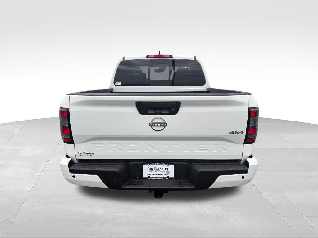 New 2027 White Nissan SV image 4