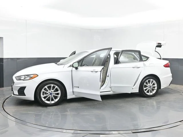 Used 2019 Oxford White Ford SE image 50