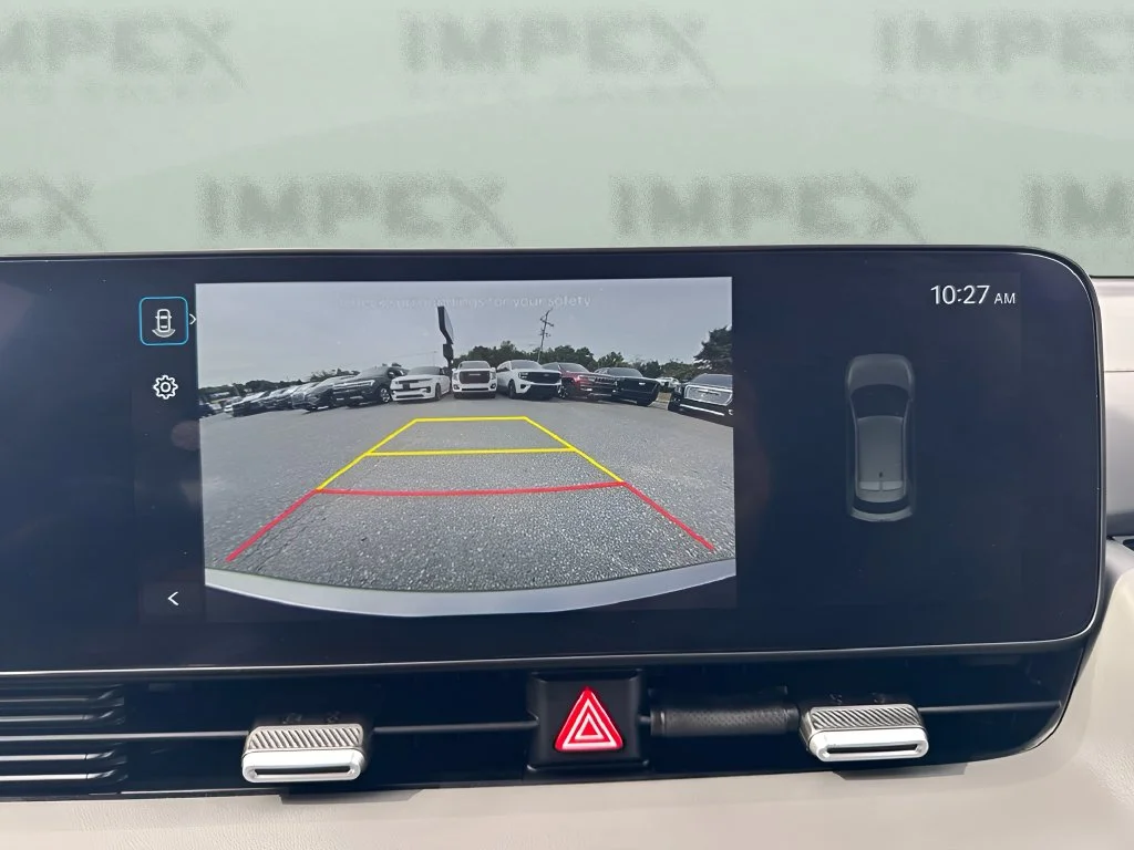 Used 2025 Gray Hyundai SE image 19