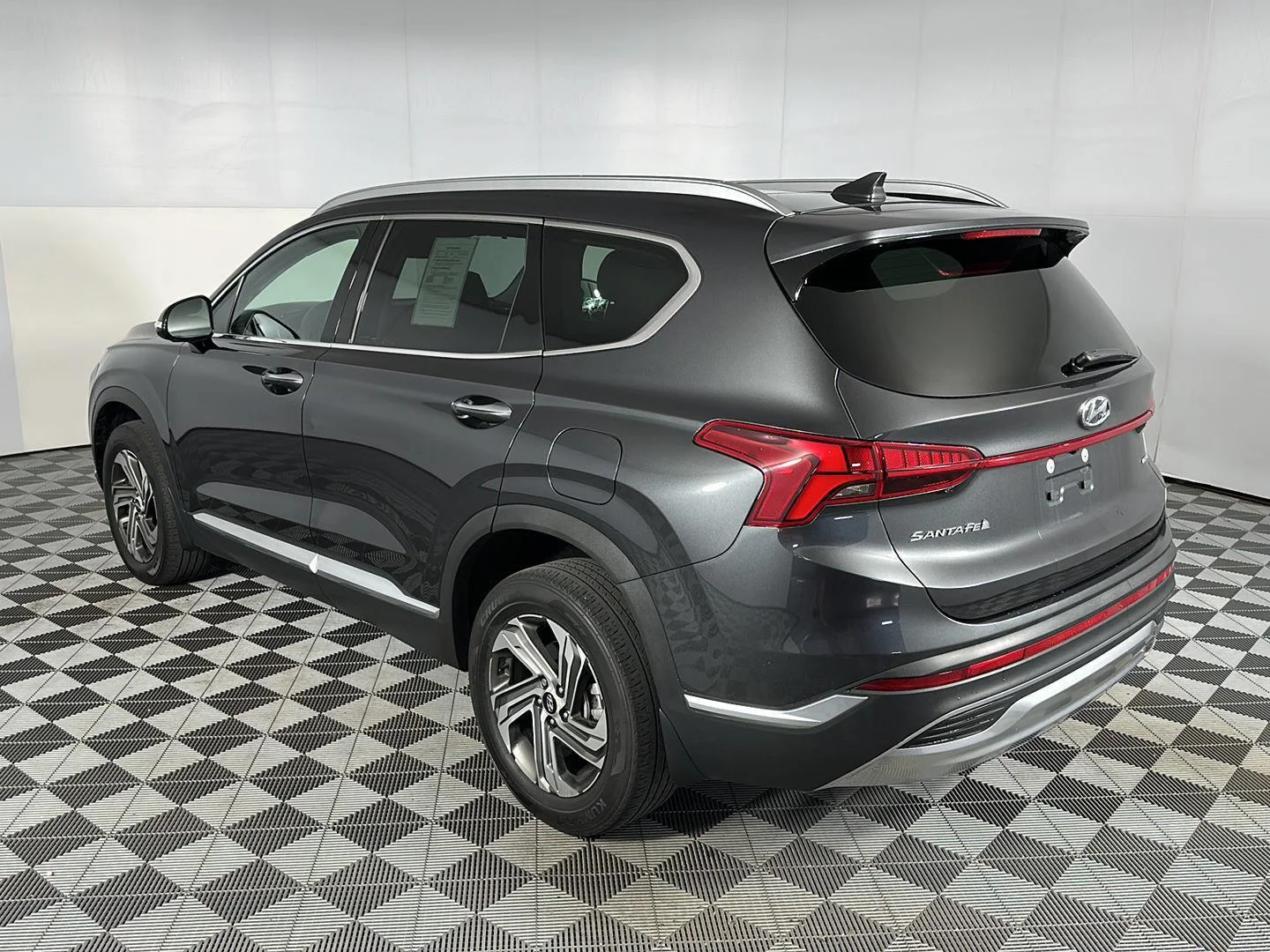 Used 2022 Portofino Gray Hyundai SEL image 9