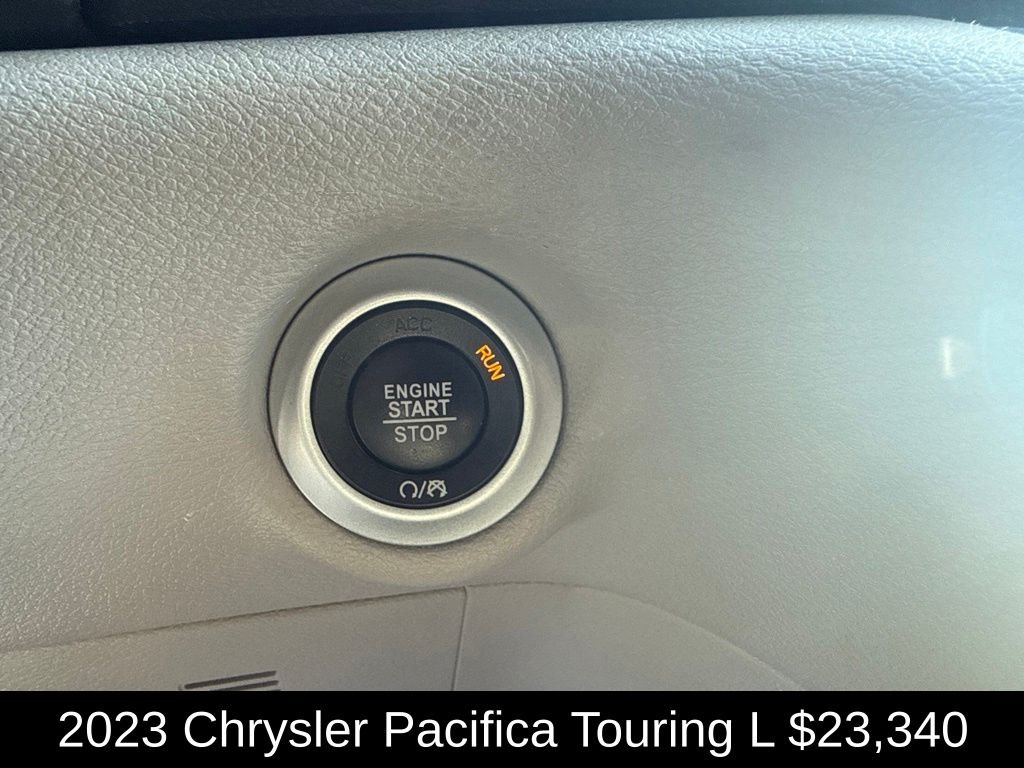 Used 2023 Crystal Metallic Chrysler Touring L image 28