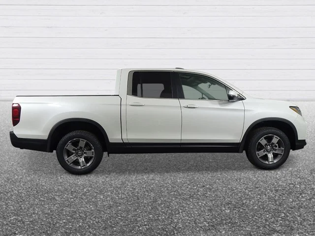 New 2026 Platinum White Pearl Honda RTL image 7