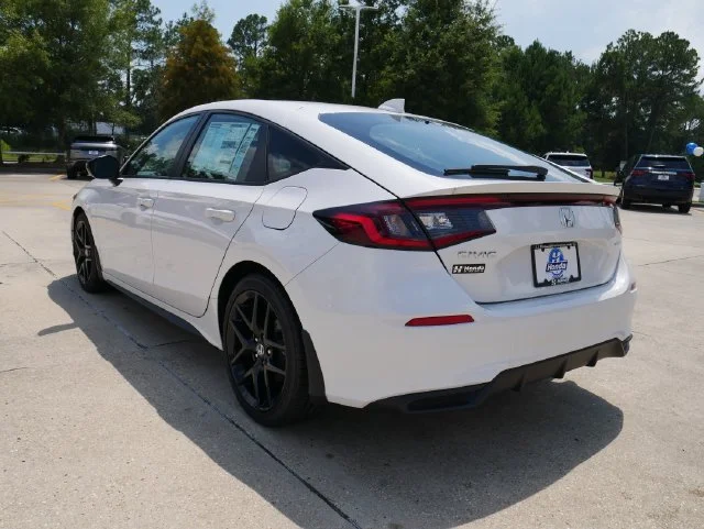 New 2026 Platinum White Pearl Honda FWD Touring Hybrid image 5
