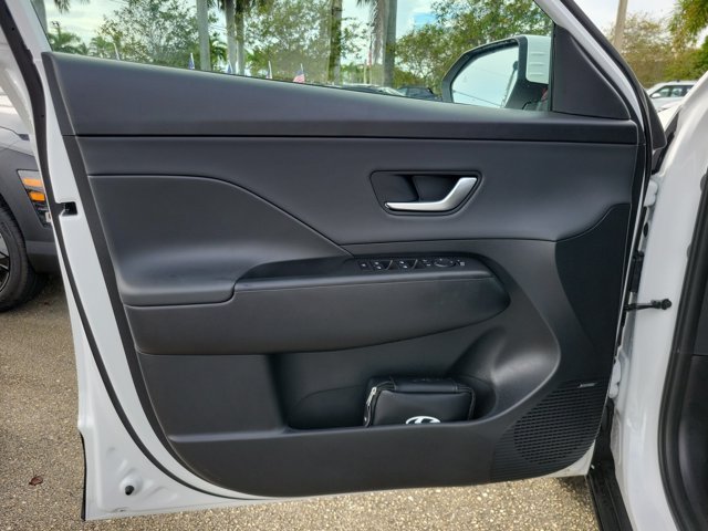 2026 Hyundai Kona Limited - Photo 15