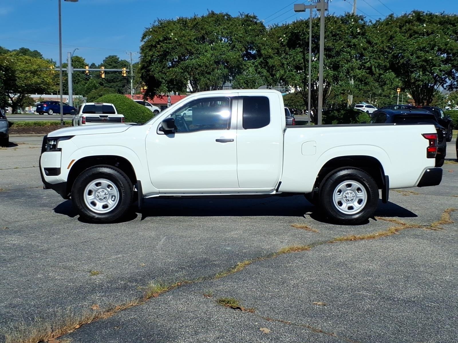 New 2026 Glacier White Nissan King Cab® S image 3
