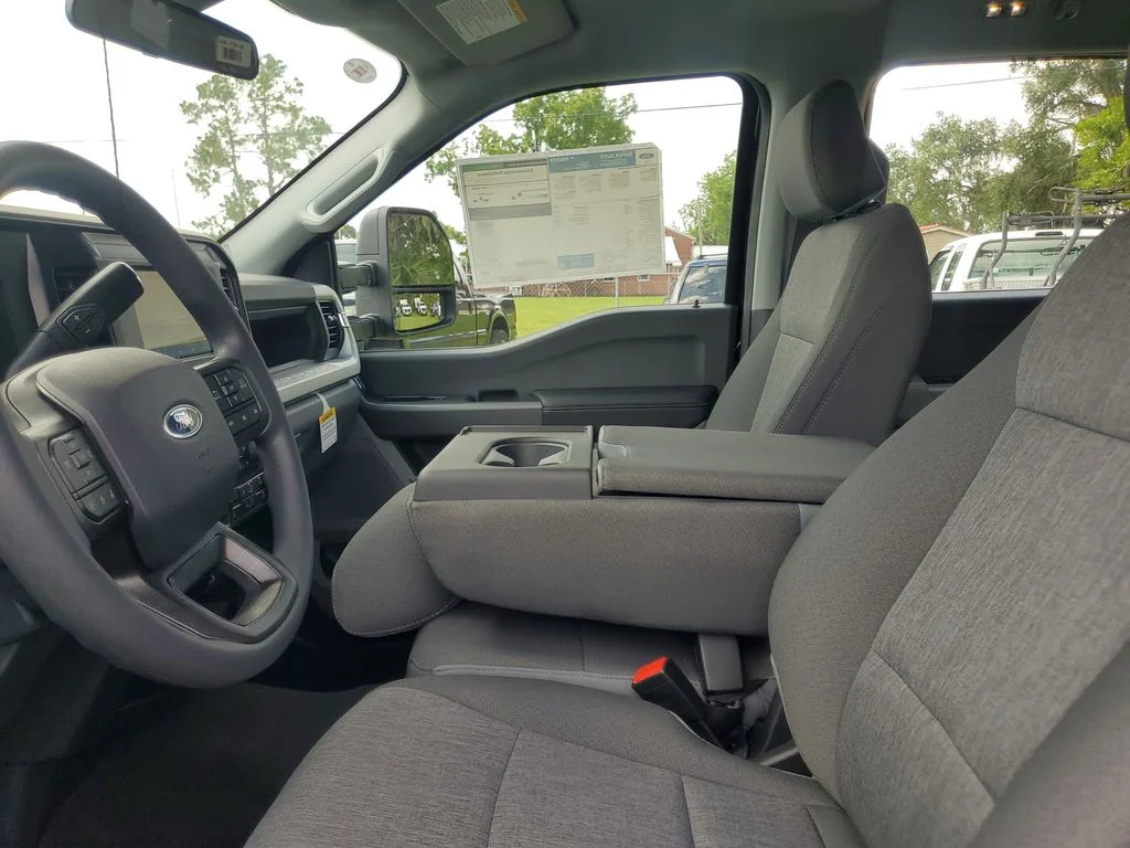 2025 Ford F-250 Super Duty XL - Photo 9