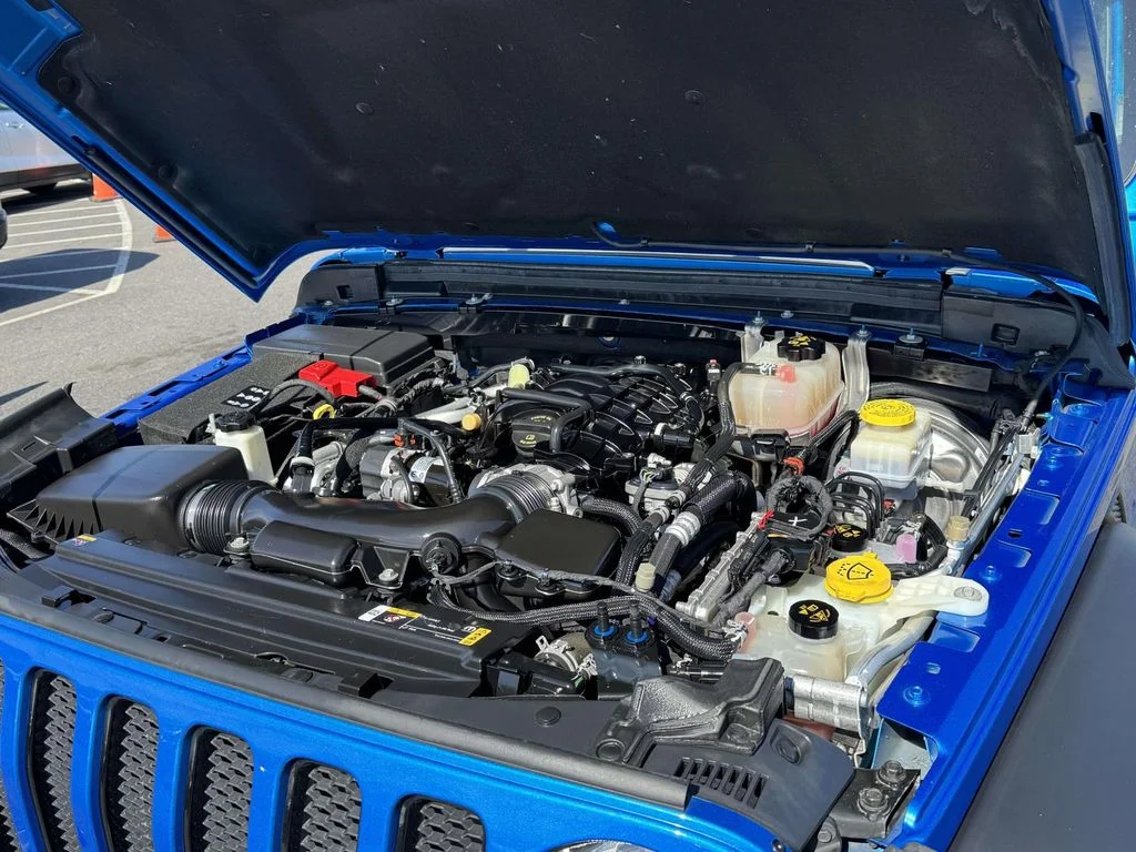 Used 2022 Blue Jeep Unlimited Sport Altitude image 12