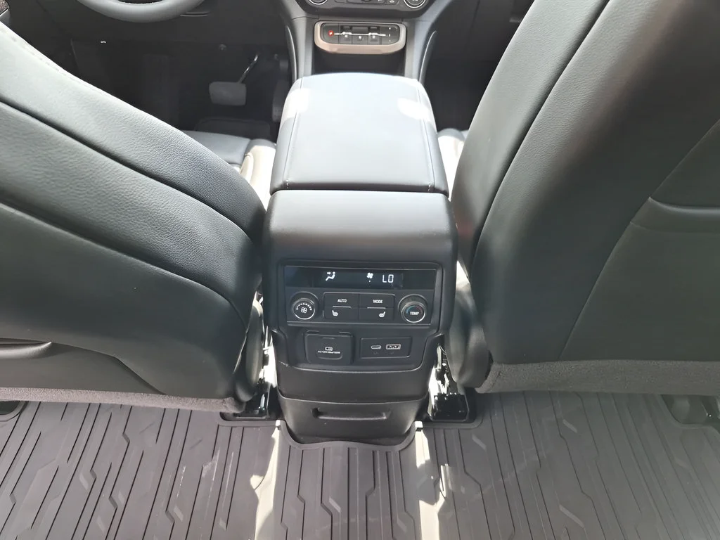 Used 2023 Sterling Metallic GMC Denali image 38