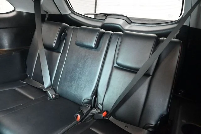 Used 2019 Midnight Black Metallic Toyota SE image 21