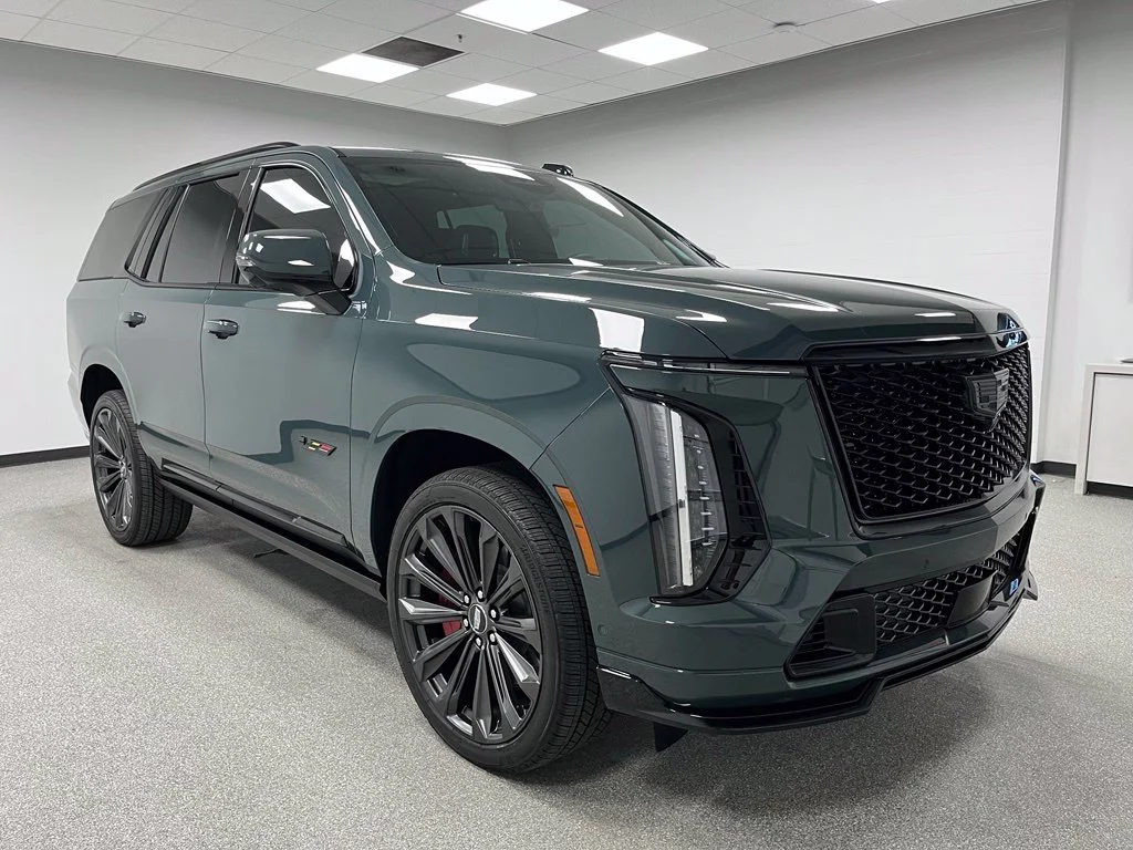 Used 2026 Green Cadillac V-Series image 2