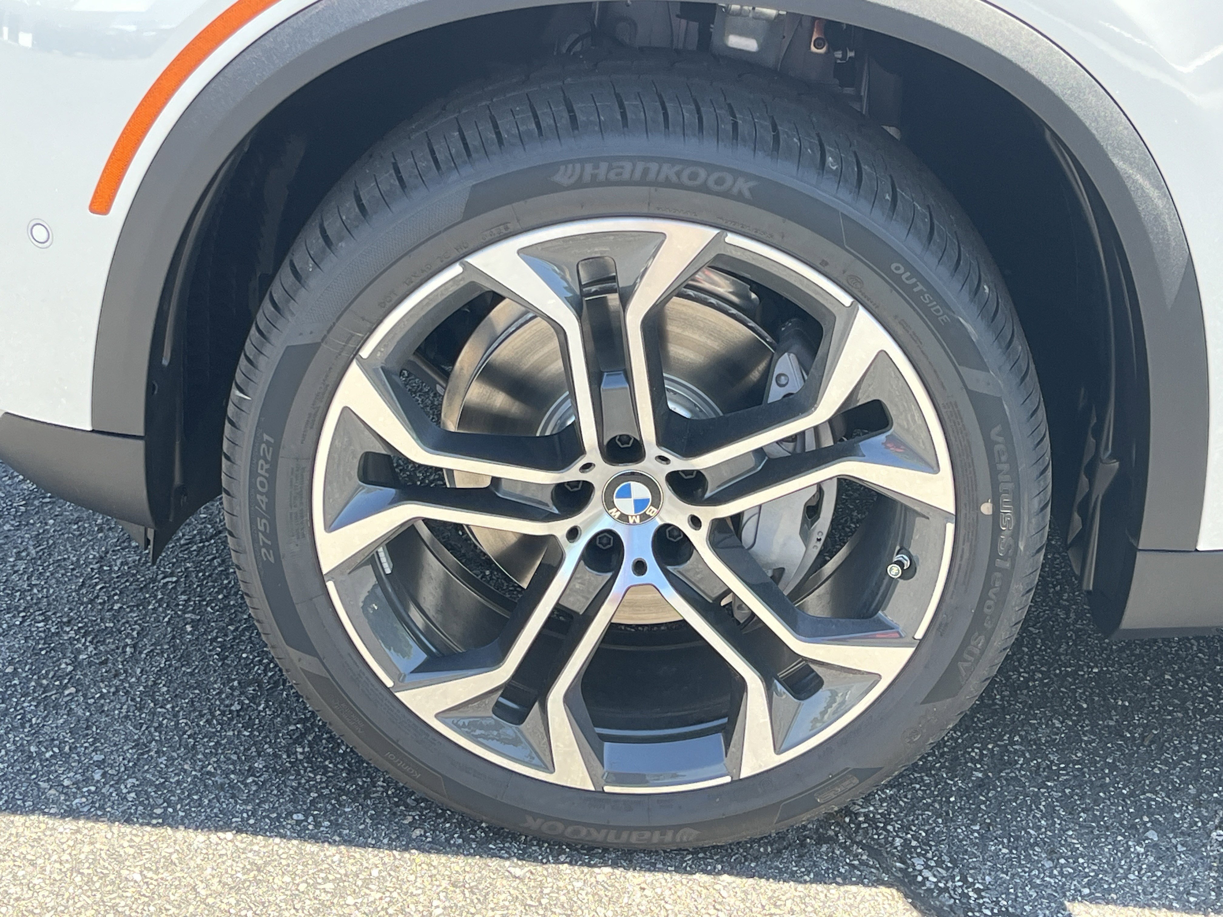 New 2026 Alpine White BMW sDrive40i image 27