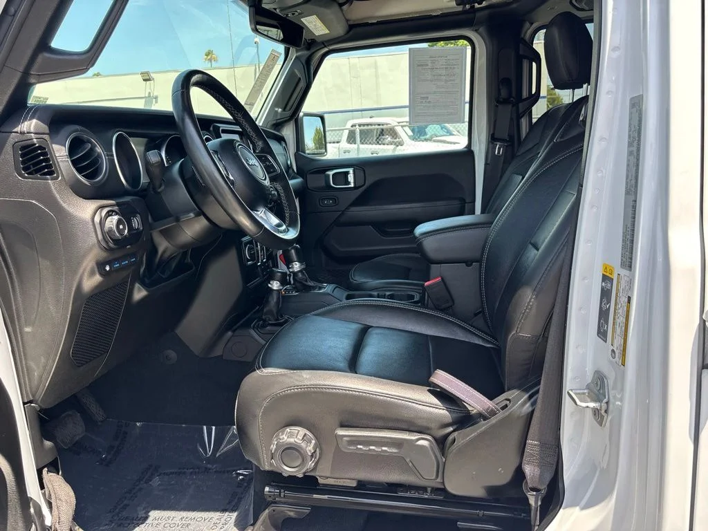 Used 2023 White Jeep Sahara 4xe image 10