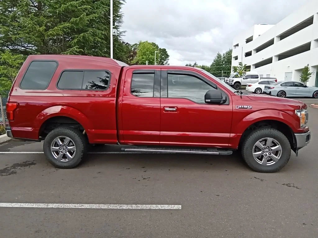 Used 2018 Ruby Red Ford XLT image 4