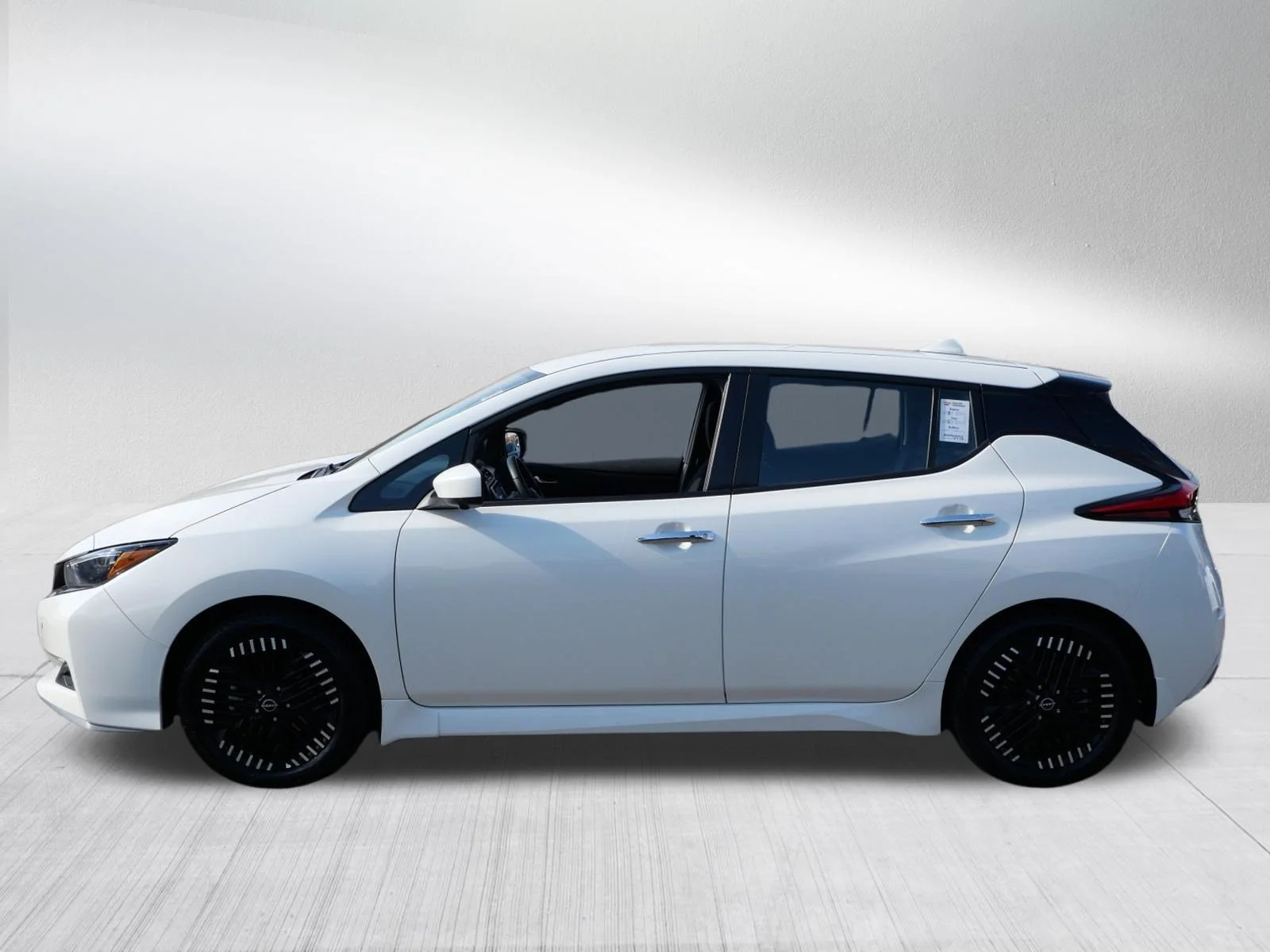 Used 2025 Nissan Leaf SV PLUS with VIN 1N4CZ1CV4SC560370 for sale in St. Louis Park, MN