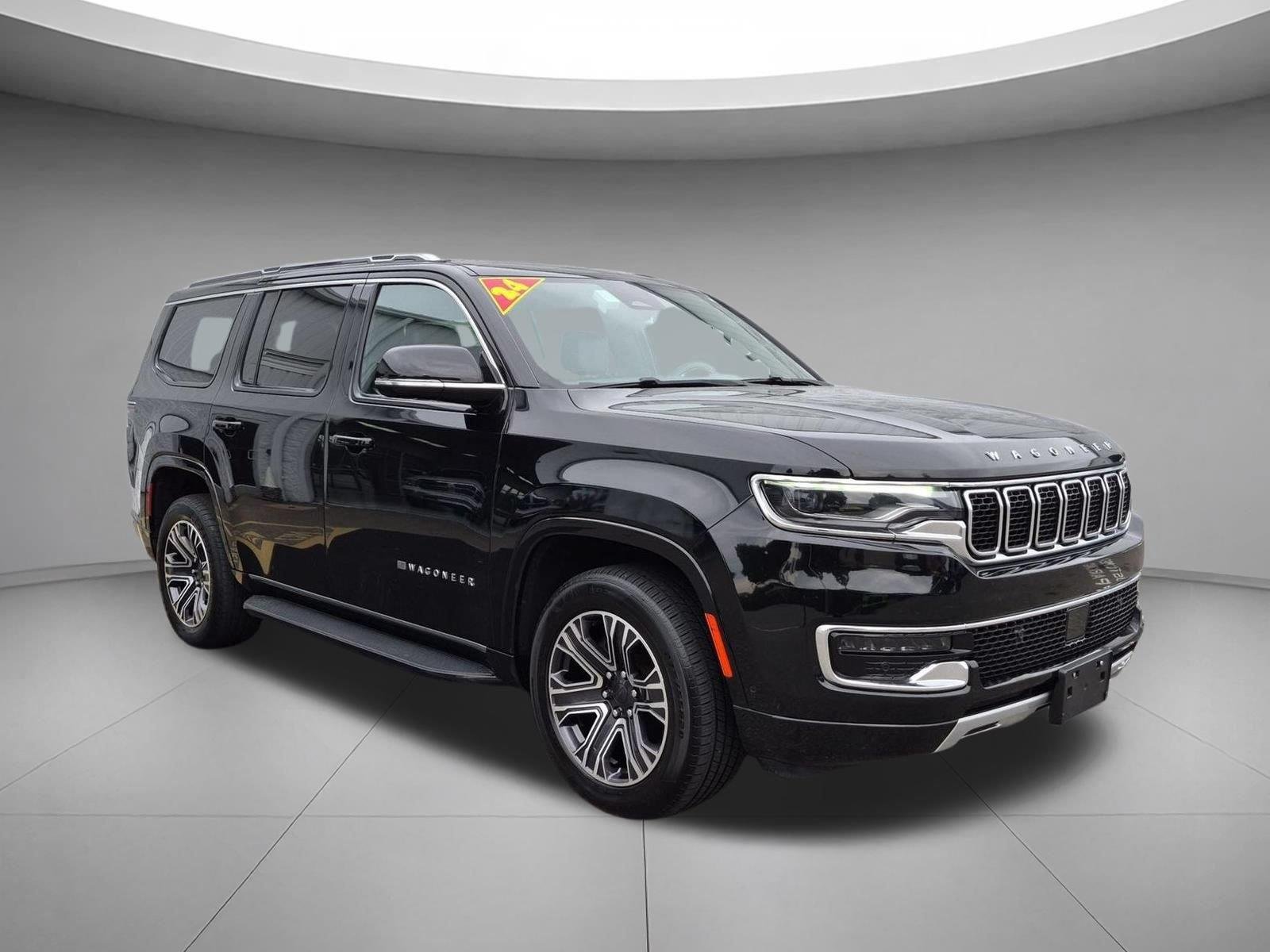 Used 2024 Diamond Black Crystal Pearlcoat Jeep Series II image 6