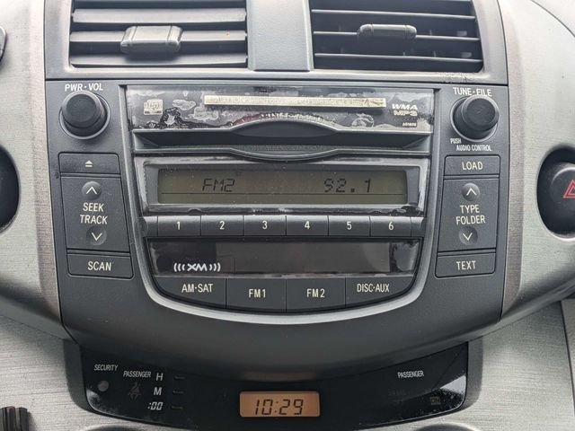 Used 2011 Brown Toyota Base image 23