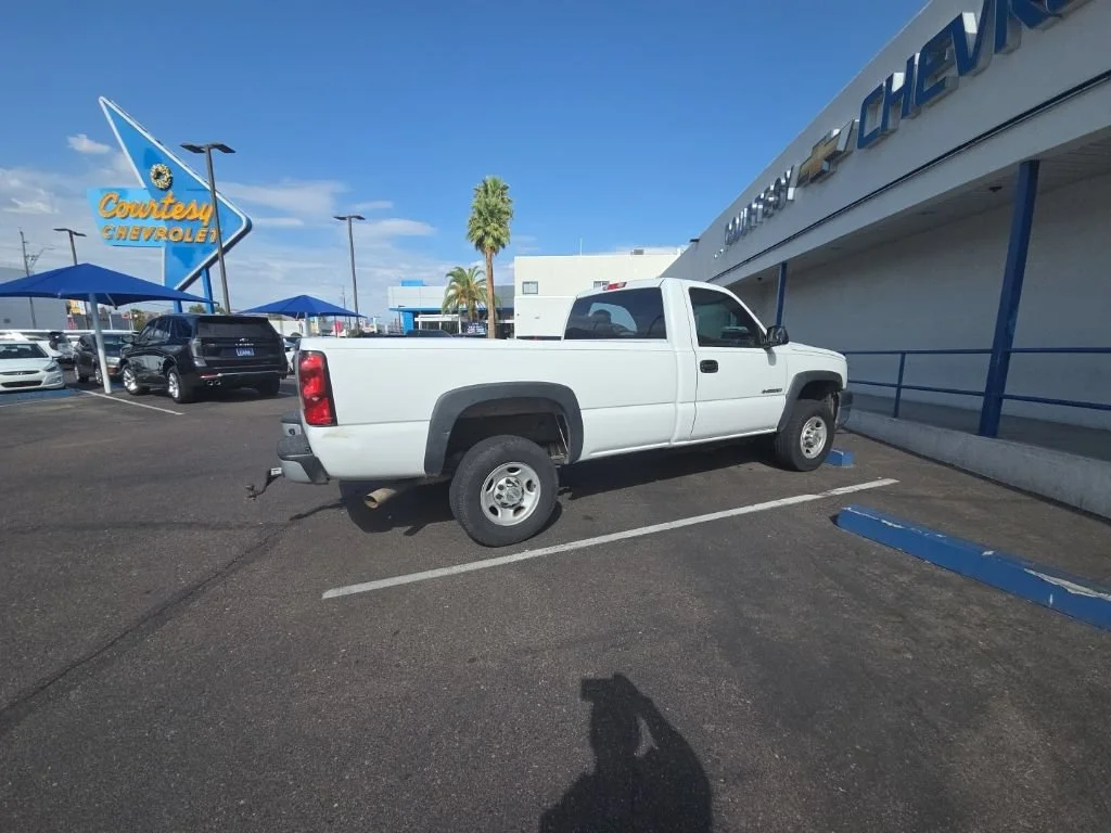 Used 2006 Summit White Chevrolet Work Truck image 2