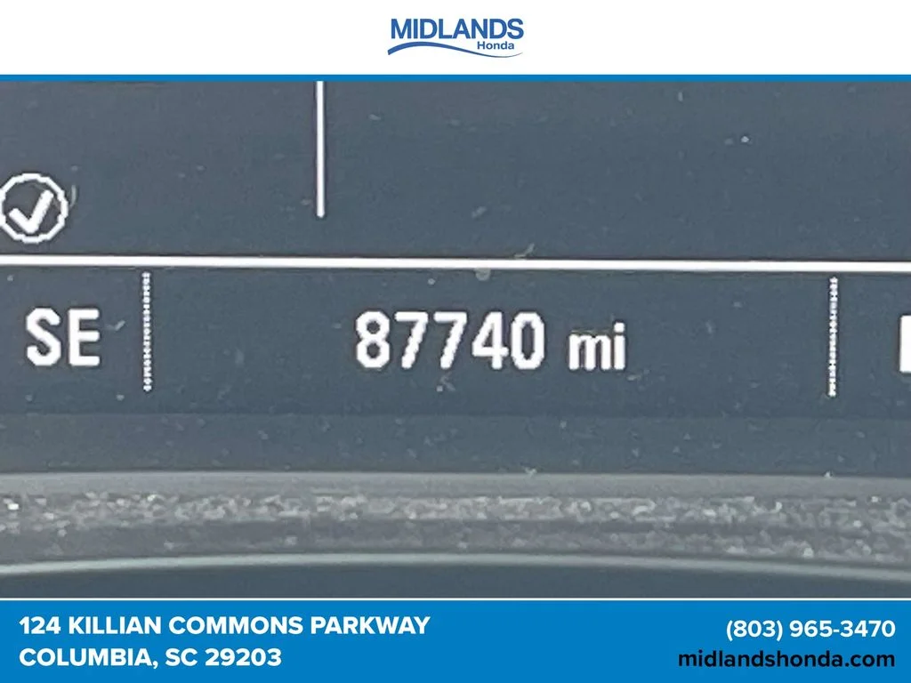 Used 2020 Pearl Chevrolet LT image 21