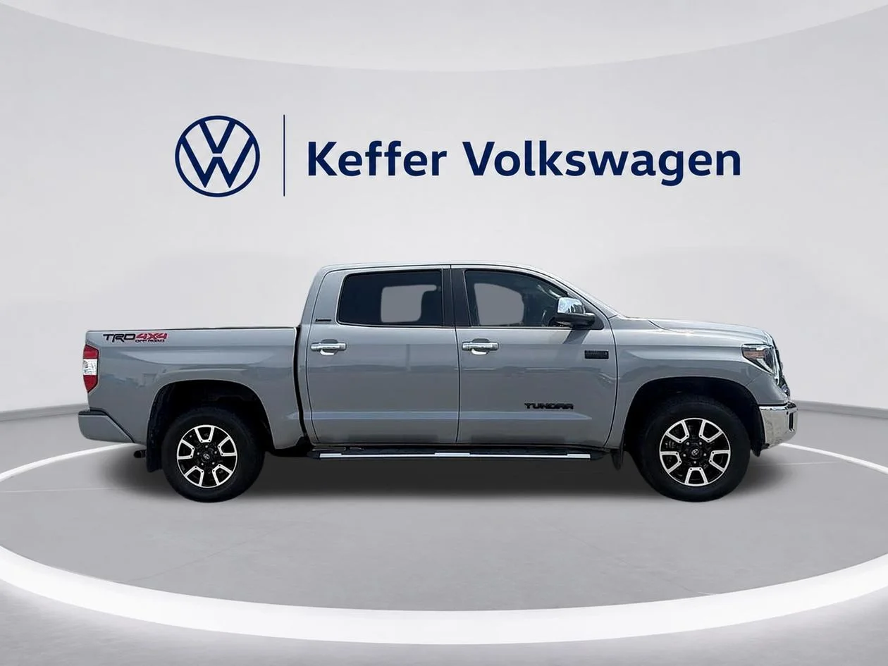 Used 2021  Toyota Limited image 6