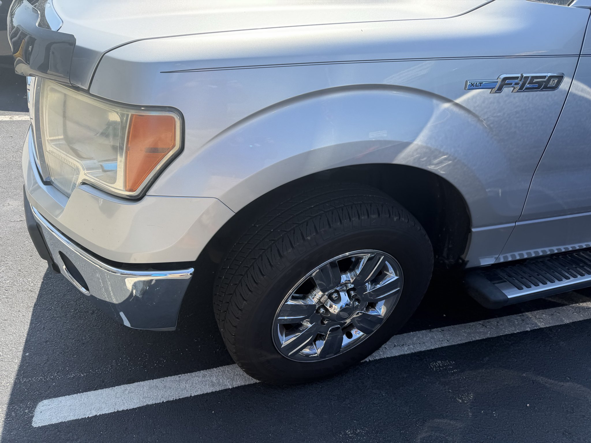 Used 2011 Silver Ford  image 2