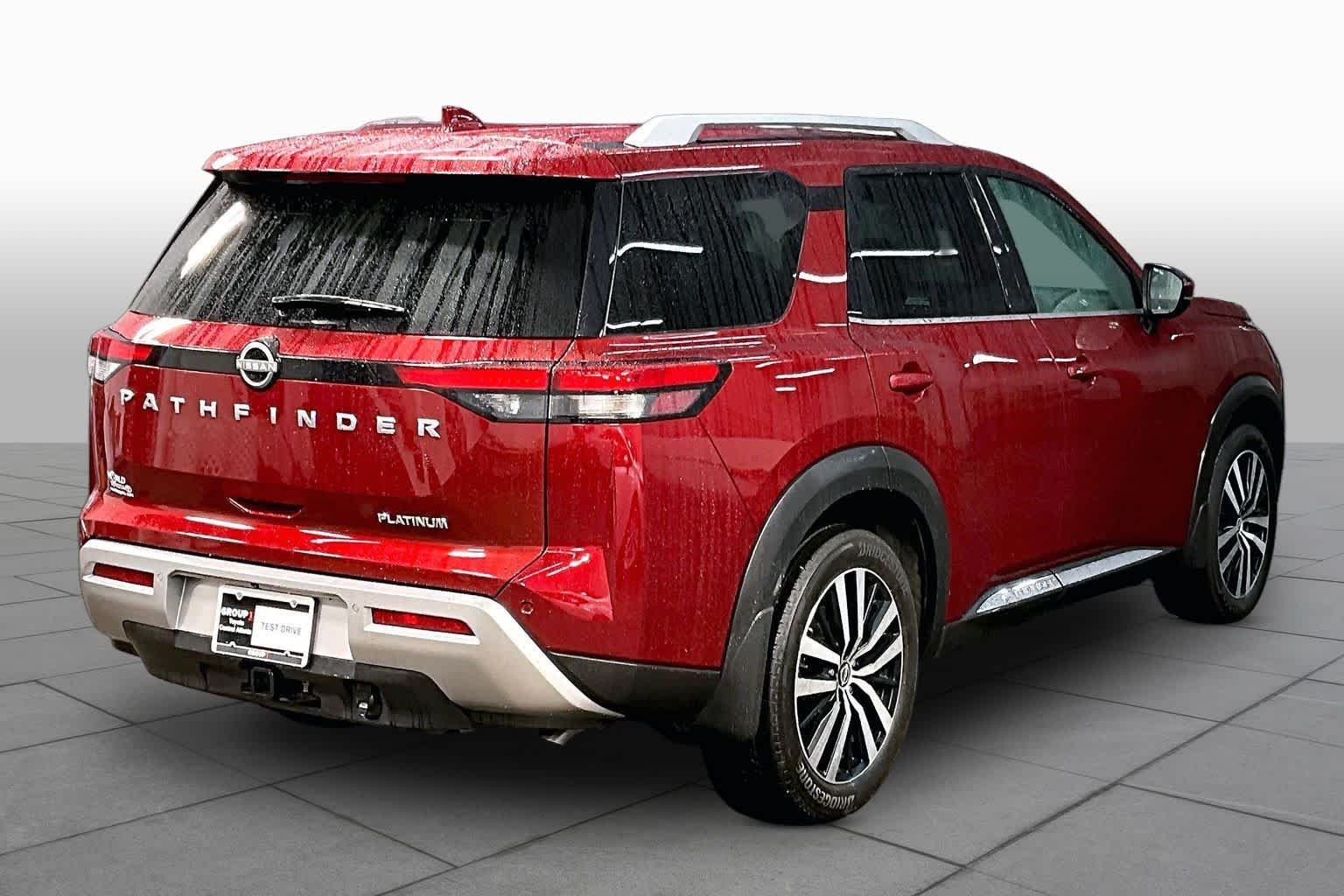Used 2025 Scarlet Ember Tintcoat Nissan Platinum image 13
