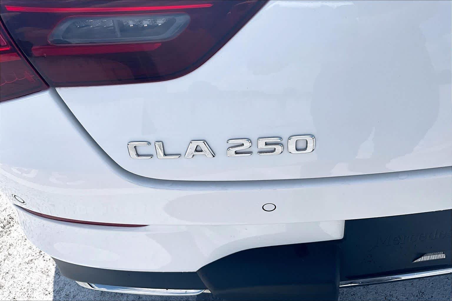 Used 2025 Polar White Mercedes-Benz CLA 250 image 31