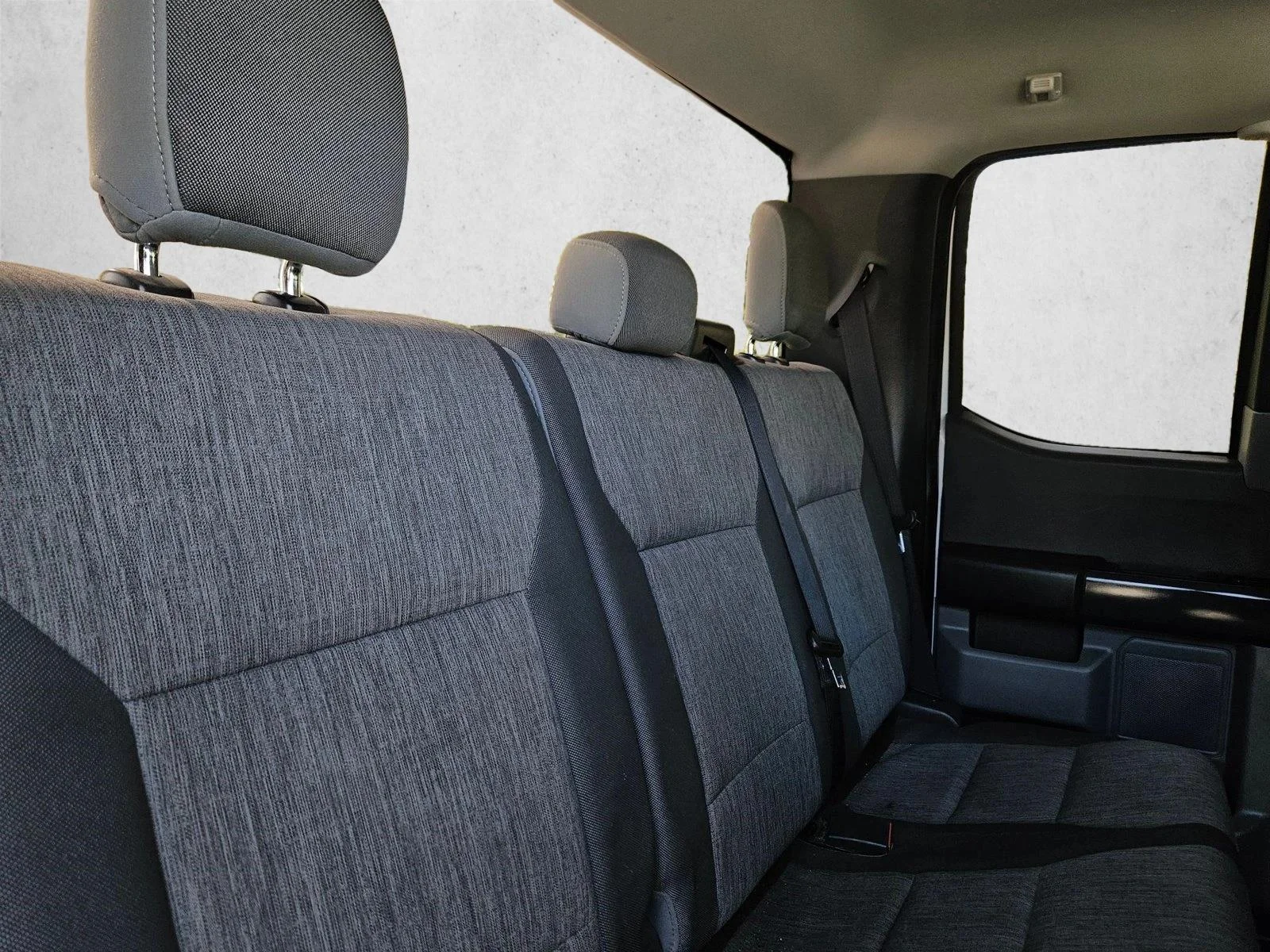 Used 2022 Oxford White Ford XL image 15