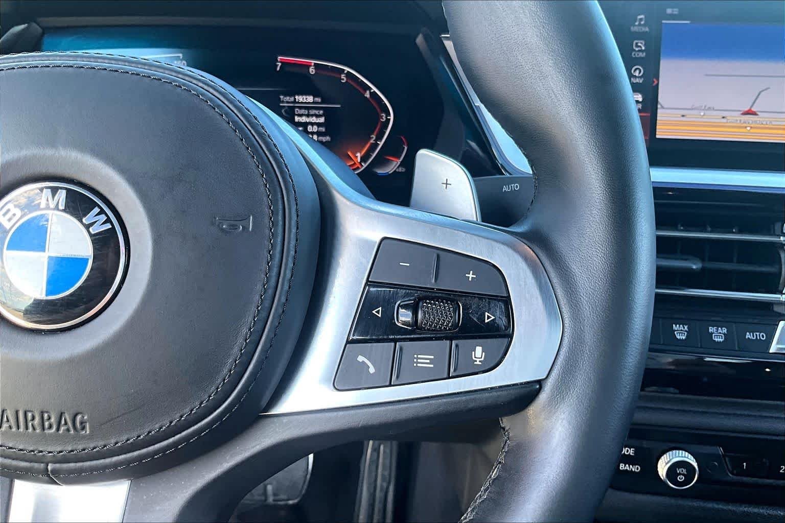 Used 2022 Misano Blue Metallic BMW sDrive30i image 17
