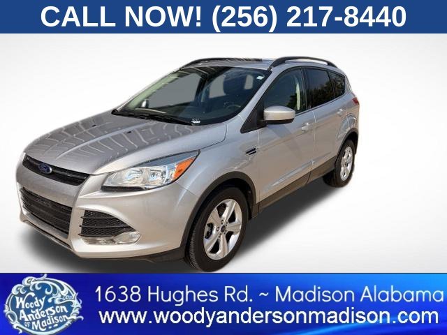 Used 2014 Ingot Silver Ford SE image 1