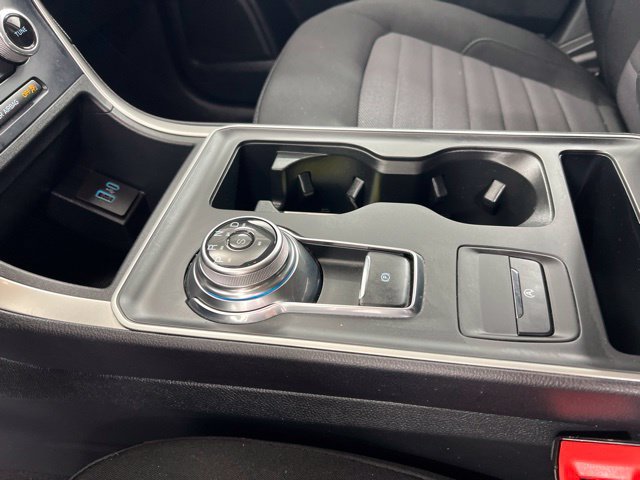 Used 2023 Black Ford SE image 19