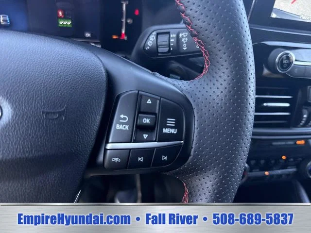 2025 Ford Escape ST-Line Select - Photo 29