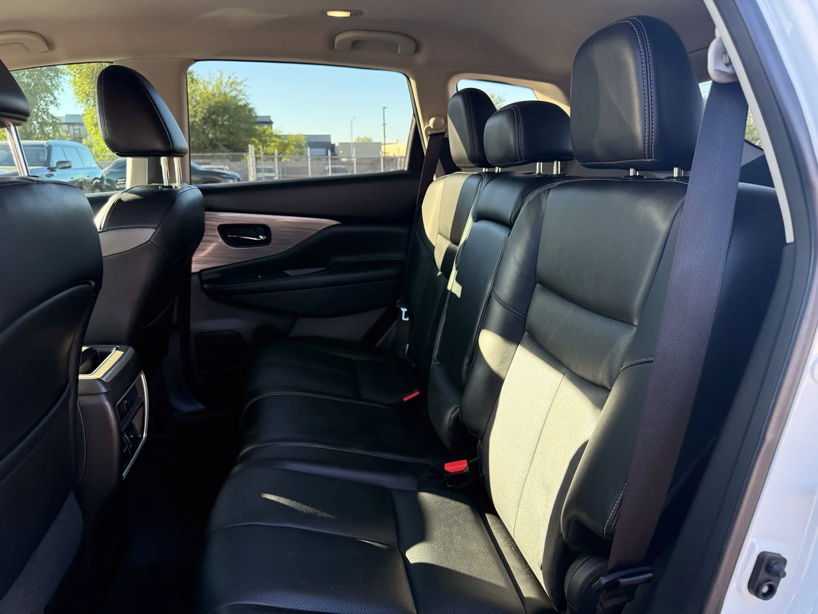 Used 2017 Pearl White Nissan SL image 8