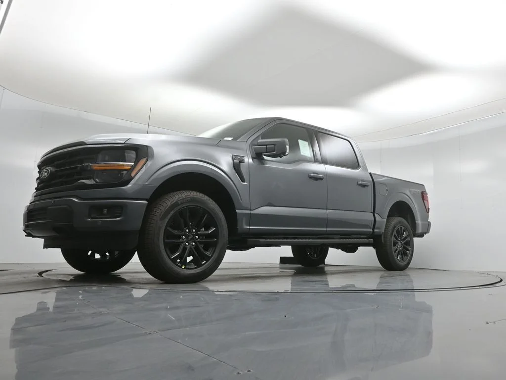 New 2026 Carbonized Gray Metallic Ford XLT image 42