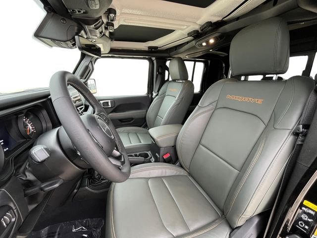 Used 2025 Black Jeep Mojave image 10
