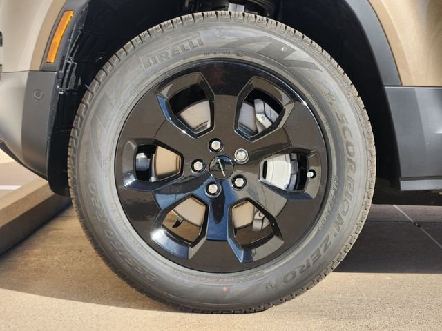 Used 2026 Beige Land Rover S image 7