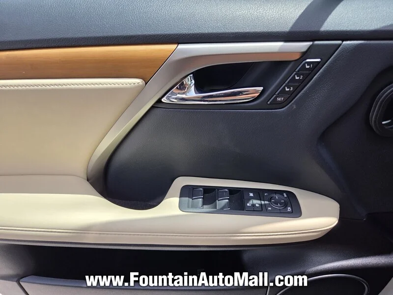 Used 2022 Silver LEXUS RX 350 AWD image 17