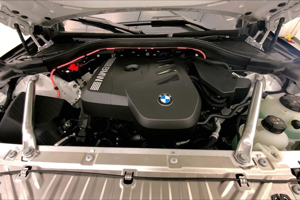 Used 2026 Mineral White Metallic BMW  image 8