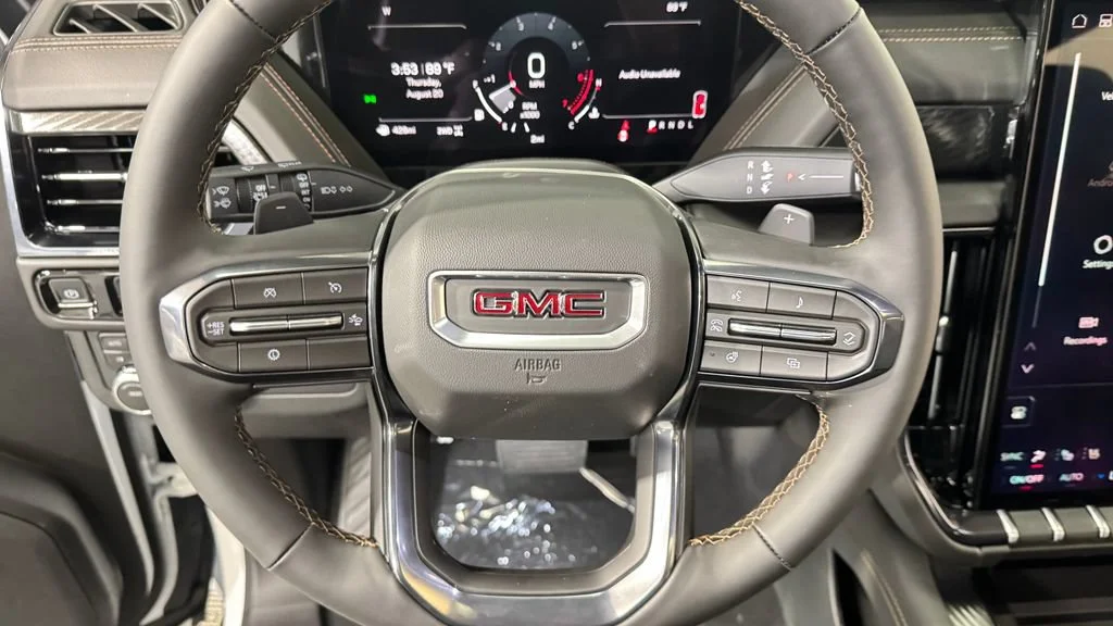 New 2026 Summit White GMC AT4 image 18