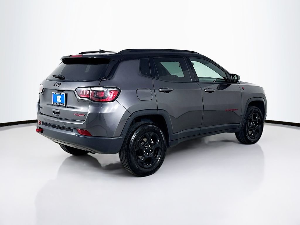 Used 2023 Granite Crystal Metallic Clearcoat Jeep Trailhawk image 7