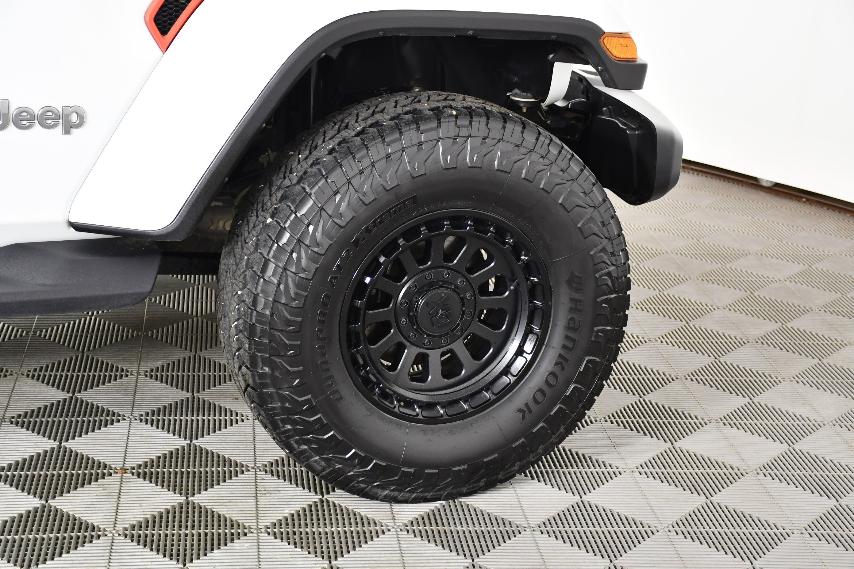 Used 2021 Bright White Clearcoat Jeep Overland image 56