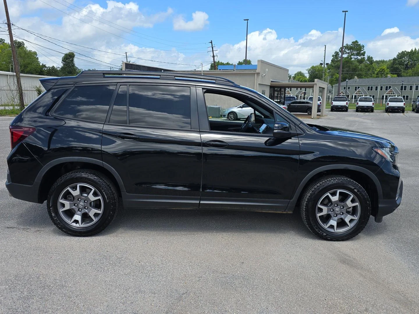 Used 2023 Crystal Black Pearl Honda TrailSport image 2