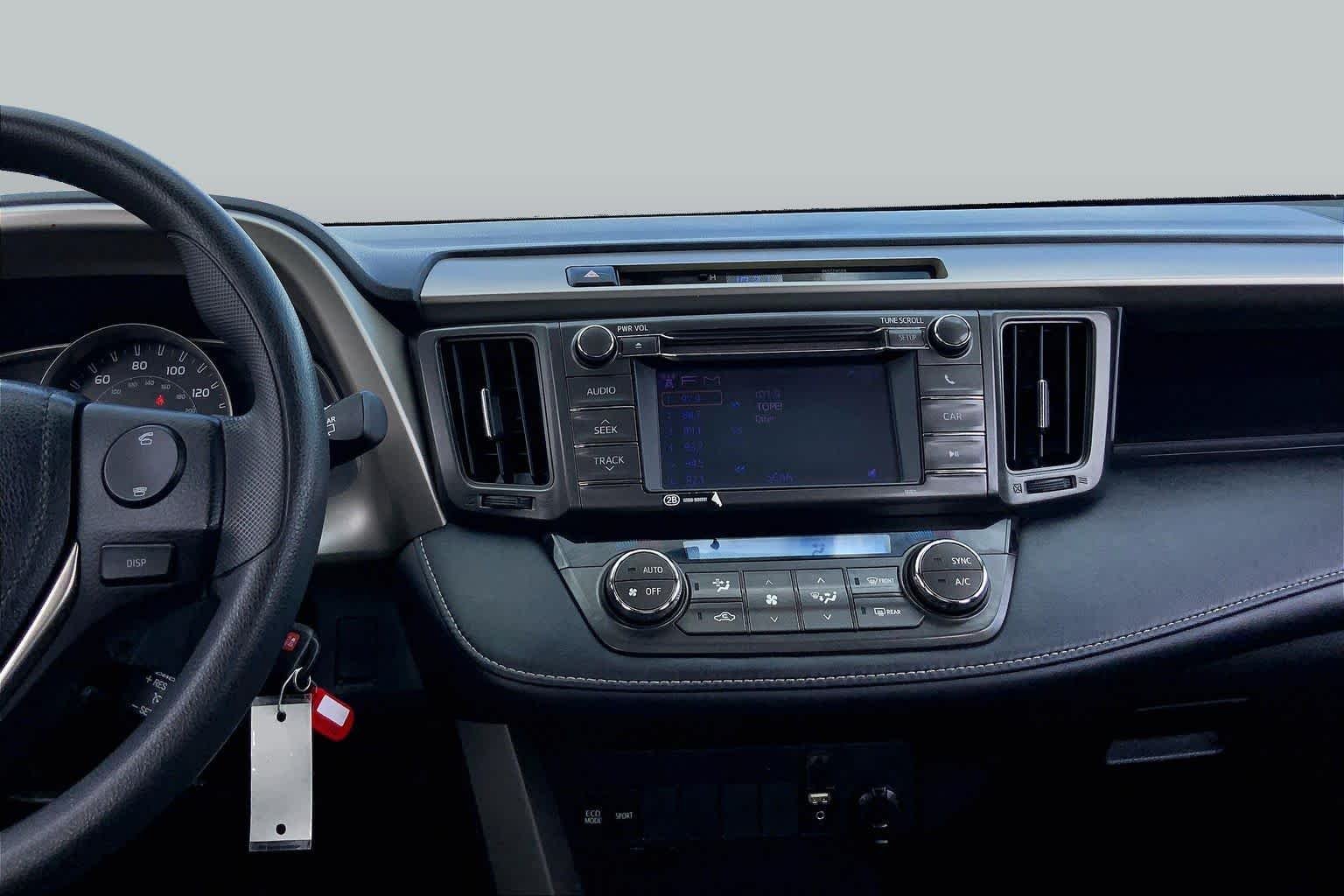 Used 2013 Magnetic Gray Metallic Toyota XLE image 3