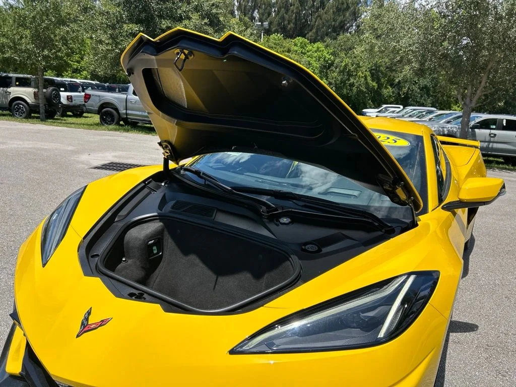 Used 2025 Yellow Chevrolet Stingray image 35