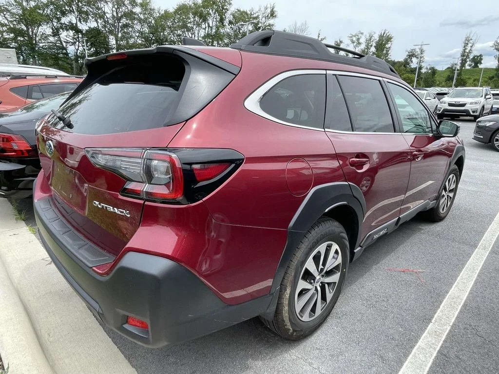 Used 2025 Crimson Red Pearl Subaru Premium image 4
