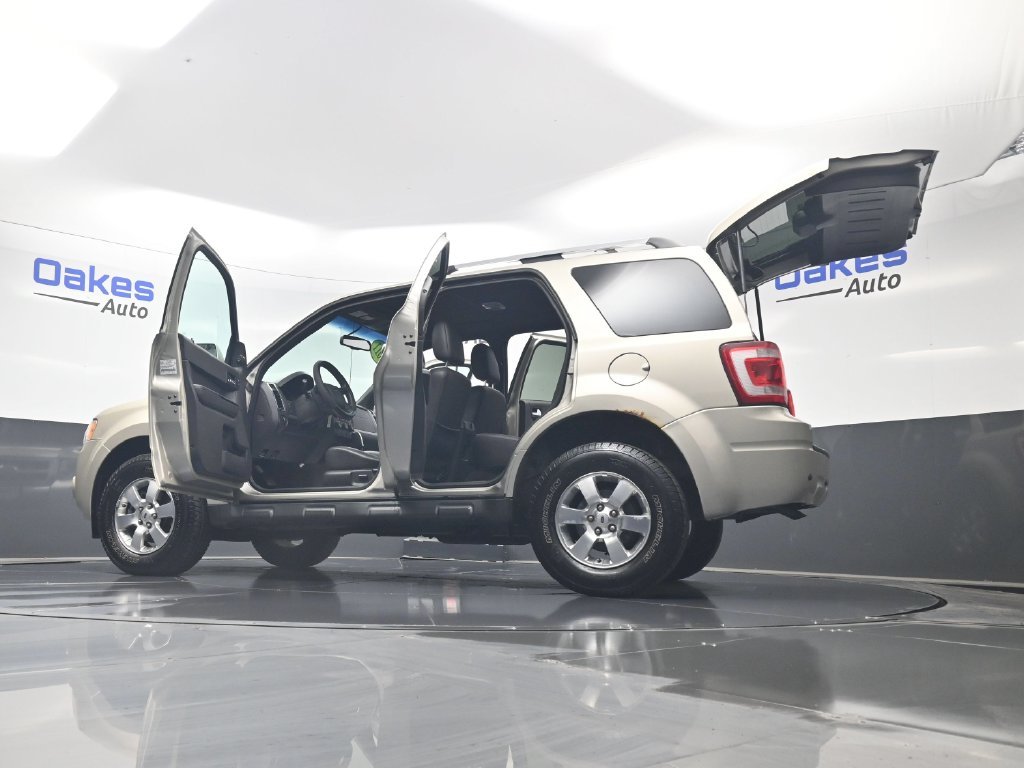 Used 2011 Gold Leaf Metallic Ford Limited image 58