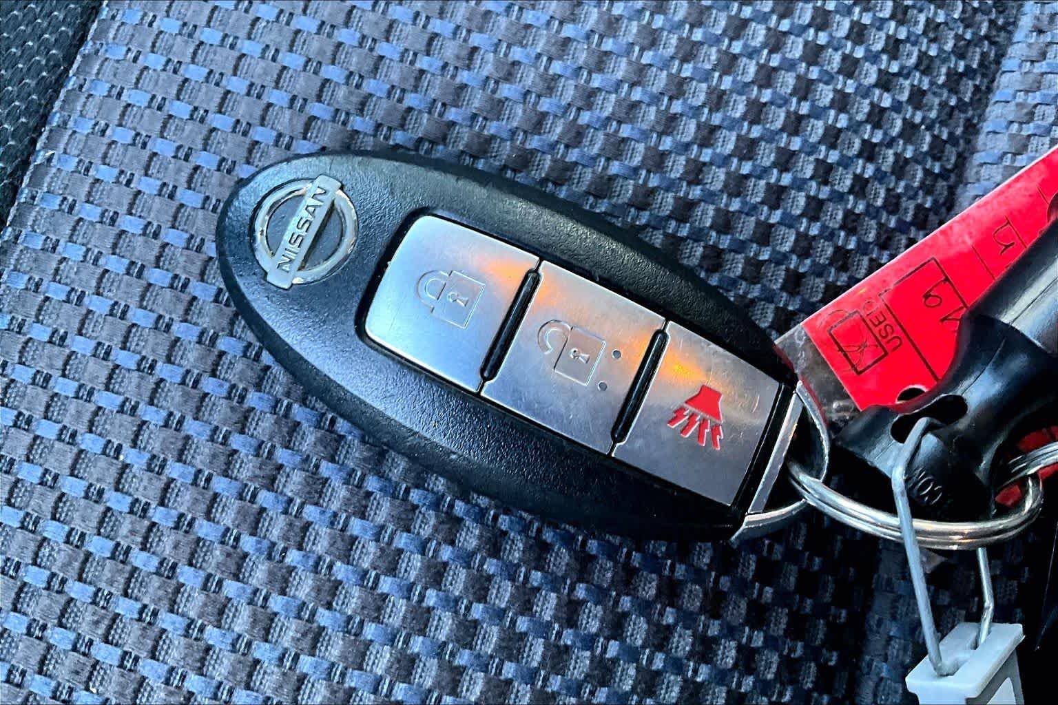 Used 2012 Platinum Graphite Nissan SV image 14