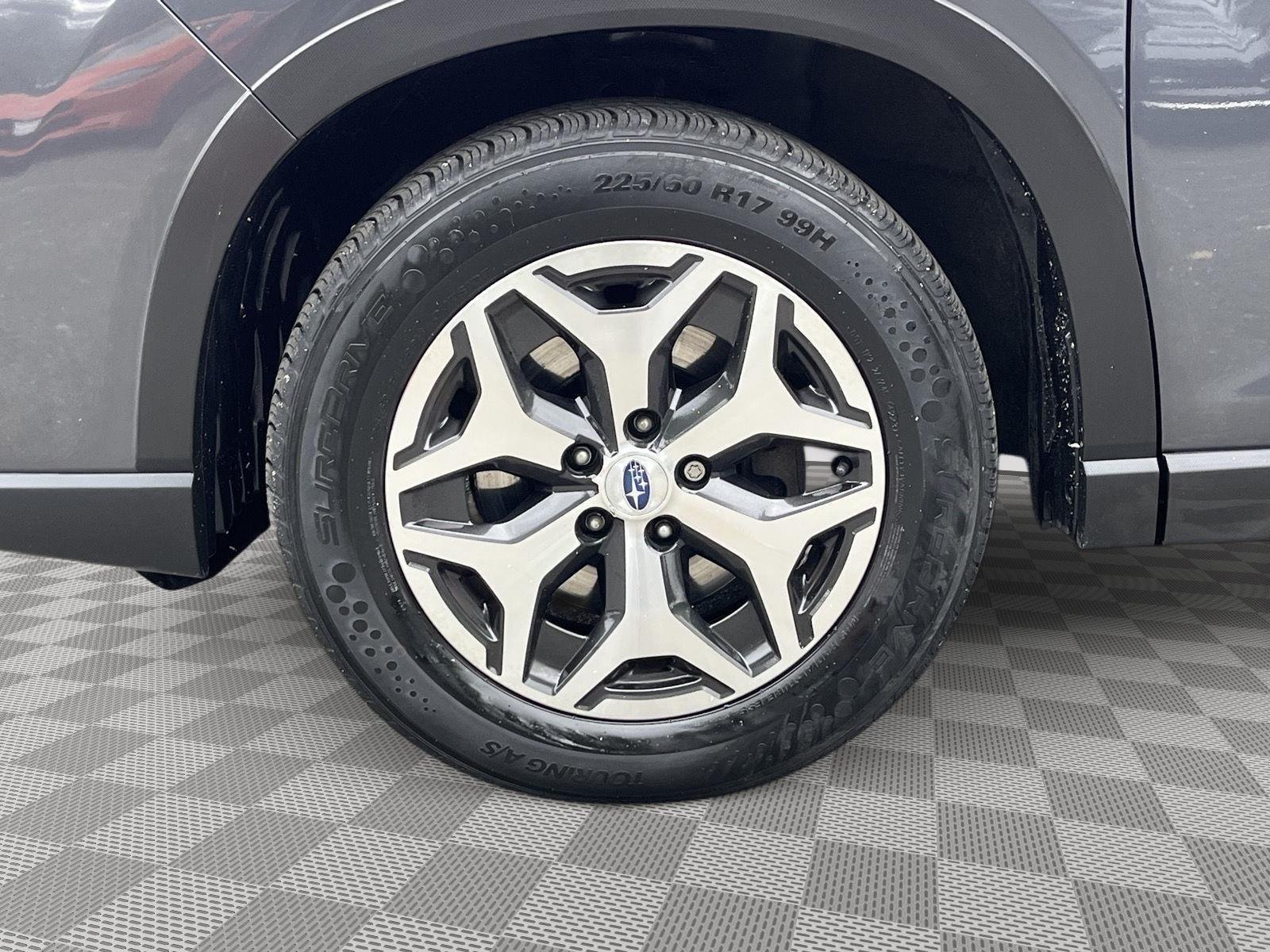 Used 2021 Magnetite Gray Metallic Subaru Premium image 9